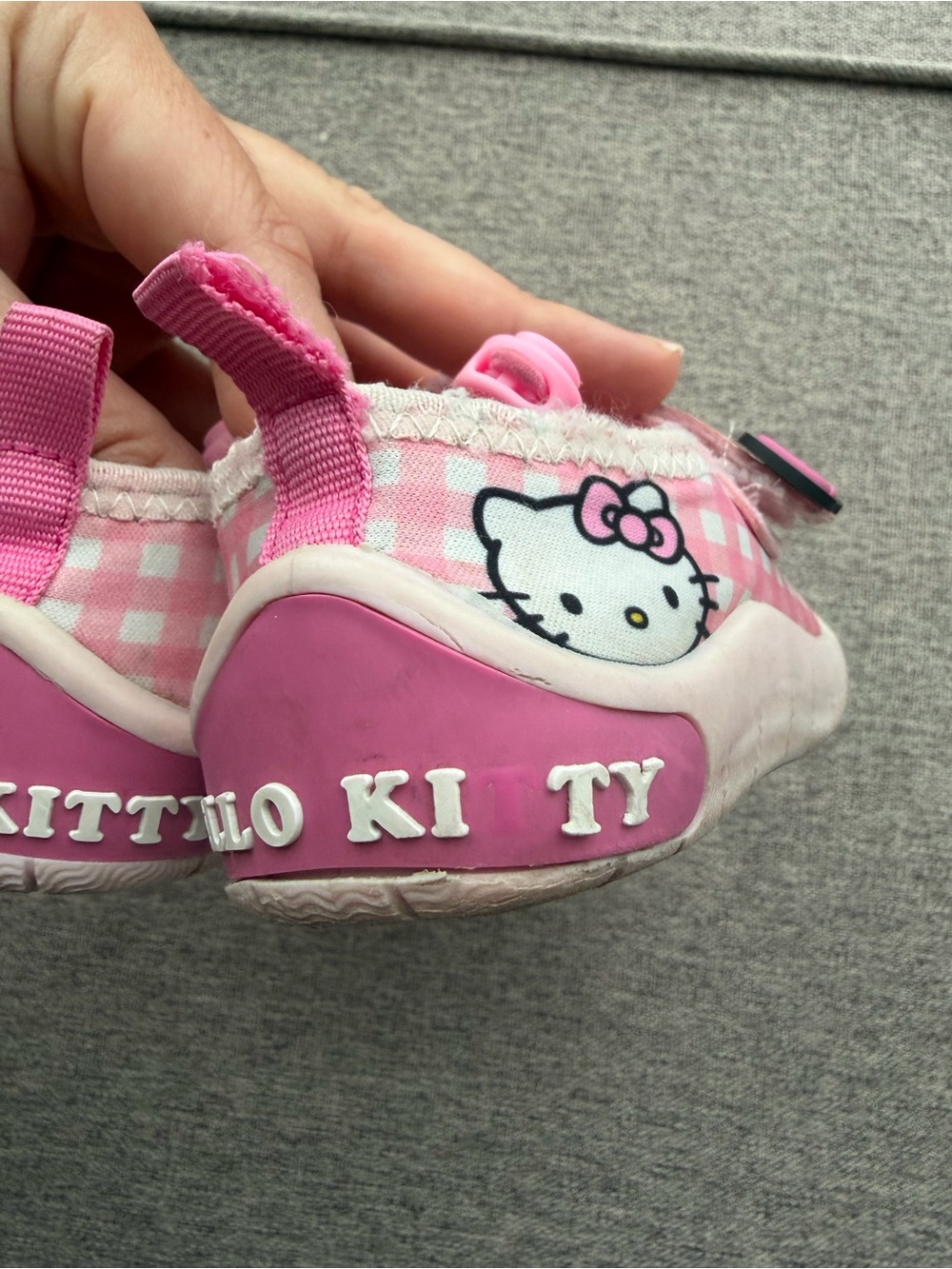 Hello Kitty Pink Gingham Mary Jane Baby Shoes - Picture 5 of 7